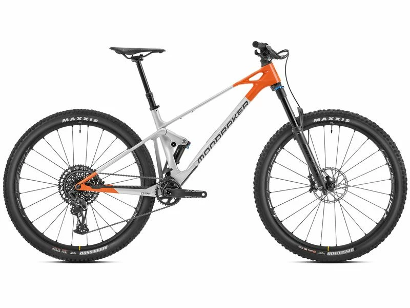 Mondraker Raze Carbone R 29'' Orange / Argent 2023 4 Mondraker Raze Carbone R 29'' Orange / Argent 2023 – Image 2