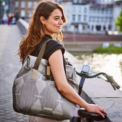 BASIL Elegance Shopper Sacoche Porte-bagages -Vélos Remise C07710C5FC3D43409638BF2B35CE8C1B