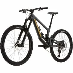 Nukeproof Giga 297 Comp Carbon Bike (Deore) 27 Nukeproof Giga 297 Comp Carbon Bike (Deore) -Vélos Remise Nukeproof Giga 297 Comp Carbon Bike Deore Grey 05