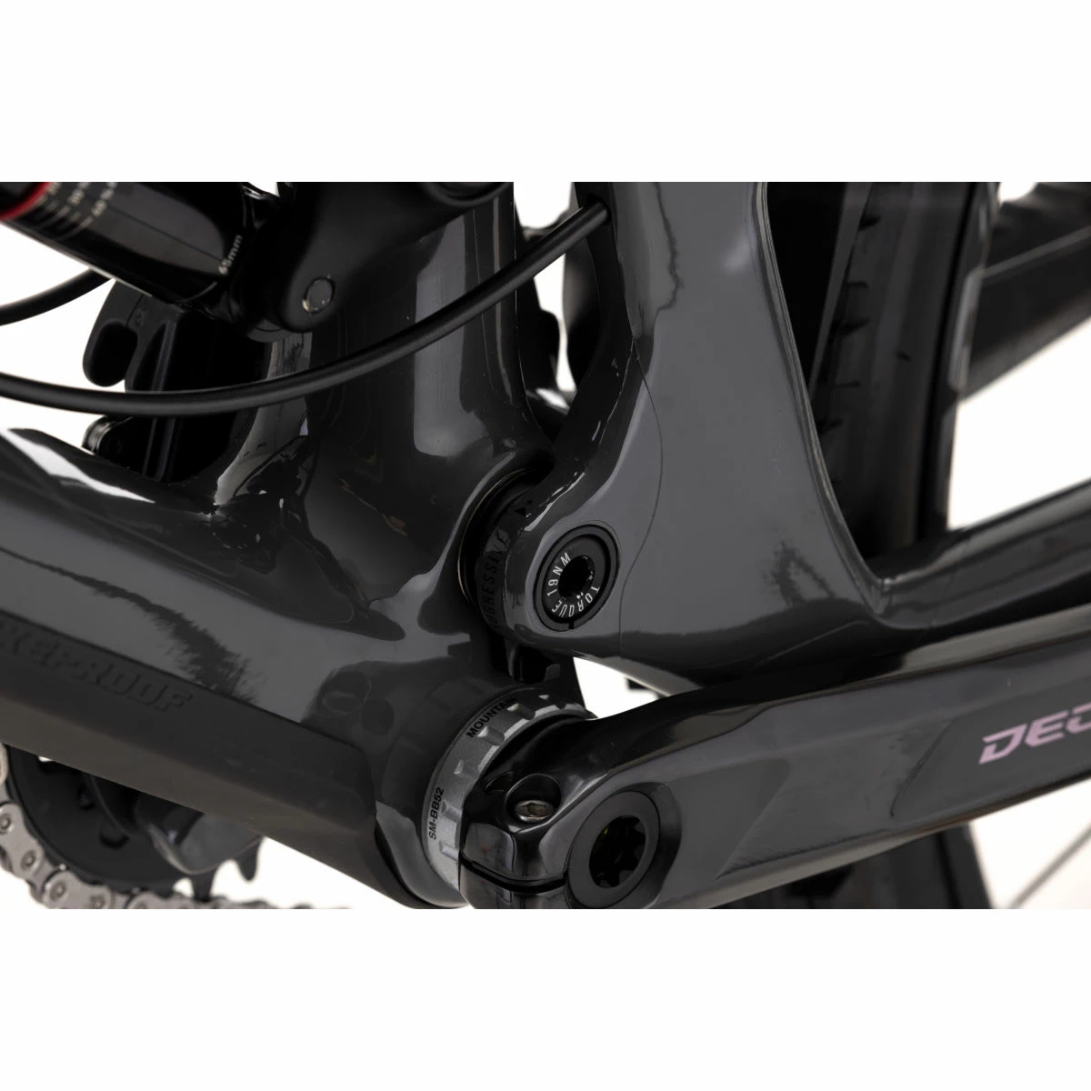 Nukeproof Giga 297 Comp Carbon Bike (Deore) 23 Nukeproof Giga 297 Comp Carbon Bike (Deore) – Image 21