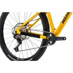 Nukeproof Scout 290 Elite Alloy Mountain Bike (SLX12) -Vélos Remise Nukeproof Scout 290 Elite Alloy Bike SLX12 2022 Factory Yellow 15