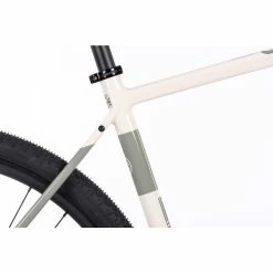 Orro Terra C 105 Di2 RR900 Gravel Bike (2023) -Vélos Remise Orro Terra C 105 Di2 RR900 Gravel Bike 2023 Adventure Bikes SD Chalk 2023 ORRTC2717RR9SDC46 3