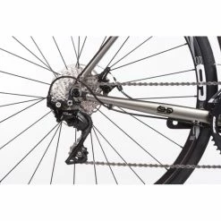 Orro Terra Gravel 105 R900 Flatbar Gravel Bike (2023) 14 Orro Terra Gravel 105 R900 Flatbar Gravel Bike (2023) -Vélos Remise Orro20Terra20Gravel2010520R90020Flatbar20Gravel20Bike202023203