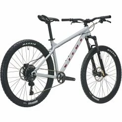 VTT Vitus Nucleus 27 VRS (2022) -Vélos Remise Vitus Nucleus 27 VRS Mountain Bike 2022 Oryx Grey 03