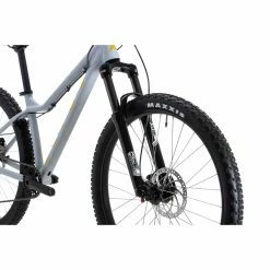 Vitus Nucleus 27 VRW Womens Mountain Bike 28 Vitus Nucleus 27 VRW Womens Mountain Bike -Vélos Remise Vitus Nucleus 27 VRW Womens Mountain Bike 2022 Oryx Grey Yellow 11