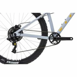 Vitus Nucleus 27 VRW Womens Mountain Bike 30 Vitus Nucleus 27 VRW Womens Mountain Bike -Vélos Remise Vitus Nucleus 27 VRW Womens Mountain Bike 2022 Oryx Grey Yellow 13