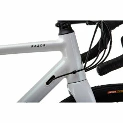 Vélo De Route Femme Vitus Razor W (disque, Claris, 2022) -Vélos Remise Vitus Razor W Disc Road Bike Claris 2022 06