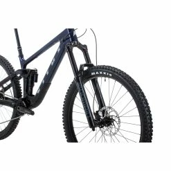 Vitus Sommet 29 CR Mountain Bike 32 Vitus Sommet 29 CR Mountain Bike -Vélos Remise Vitus Sommet 29 CR Mountain Bike 2022 Velocity Blue 11